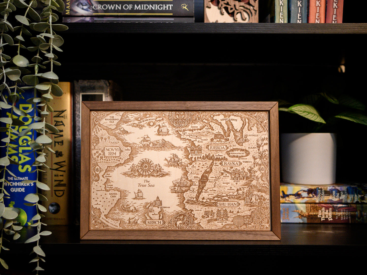 Shadow & Bone: Grishaverse Wood Engraved Display Map